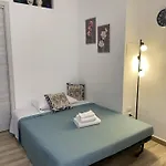 Sbiriddu's House דירה טאורמינה