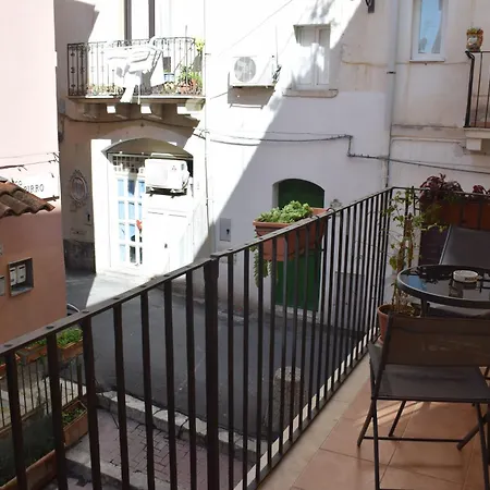 Sbiriddu's House Apartamento *