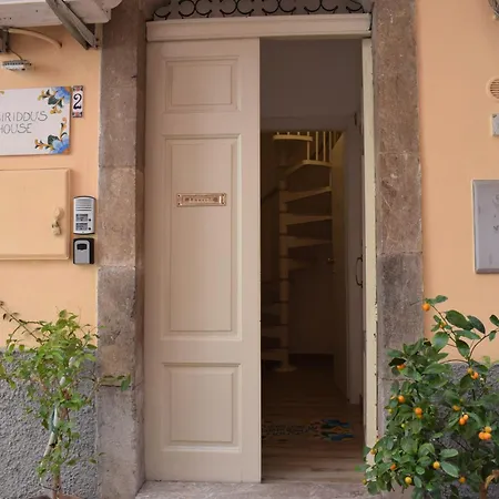 Sbiriddu's House * Taormina