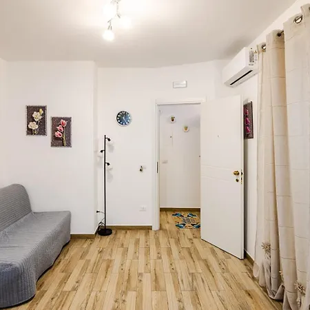 公寓 Sbiriddu's House 陶尔米纳